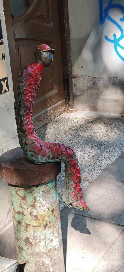 20251207 街头上的艺术雕塑 20251207 街头上的艺术雕塑